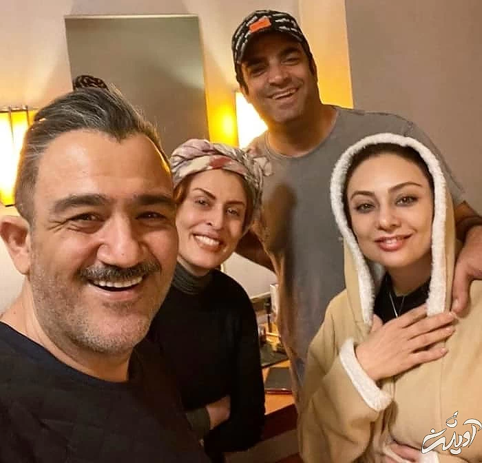 بازیگران و کارگردان نیسان آبی